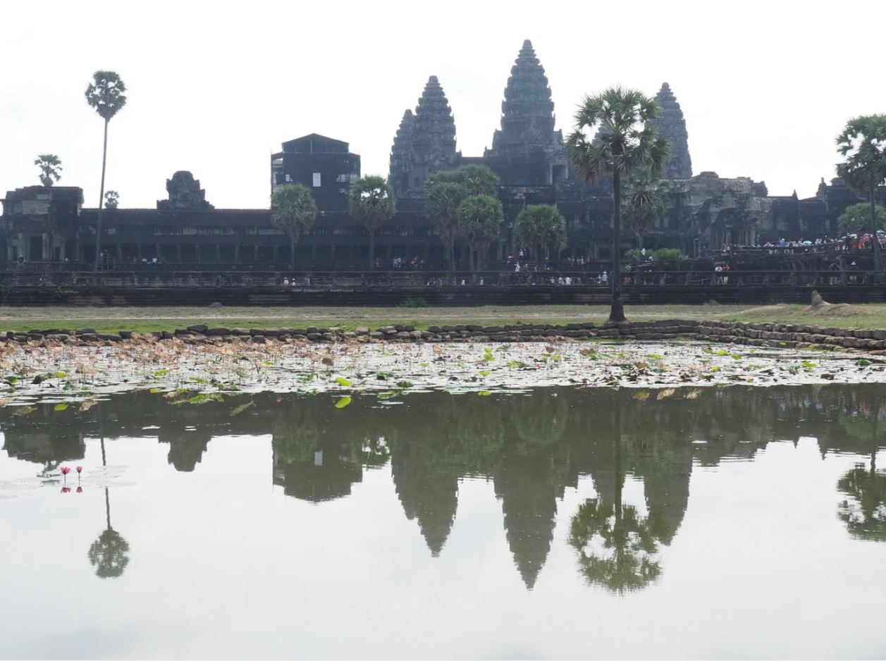 Why is Angkor Wat a dangerous model?